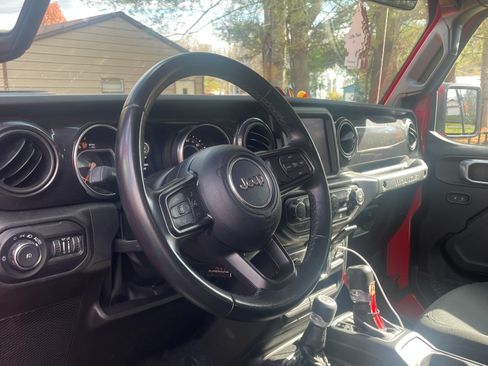 Used 2022 Jeep Wrangler Unlimited Sport image 5