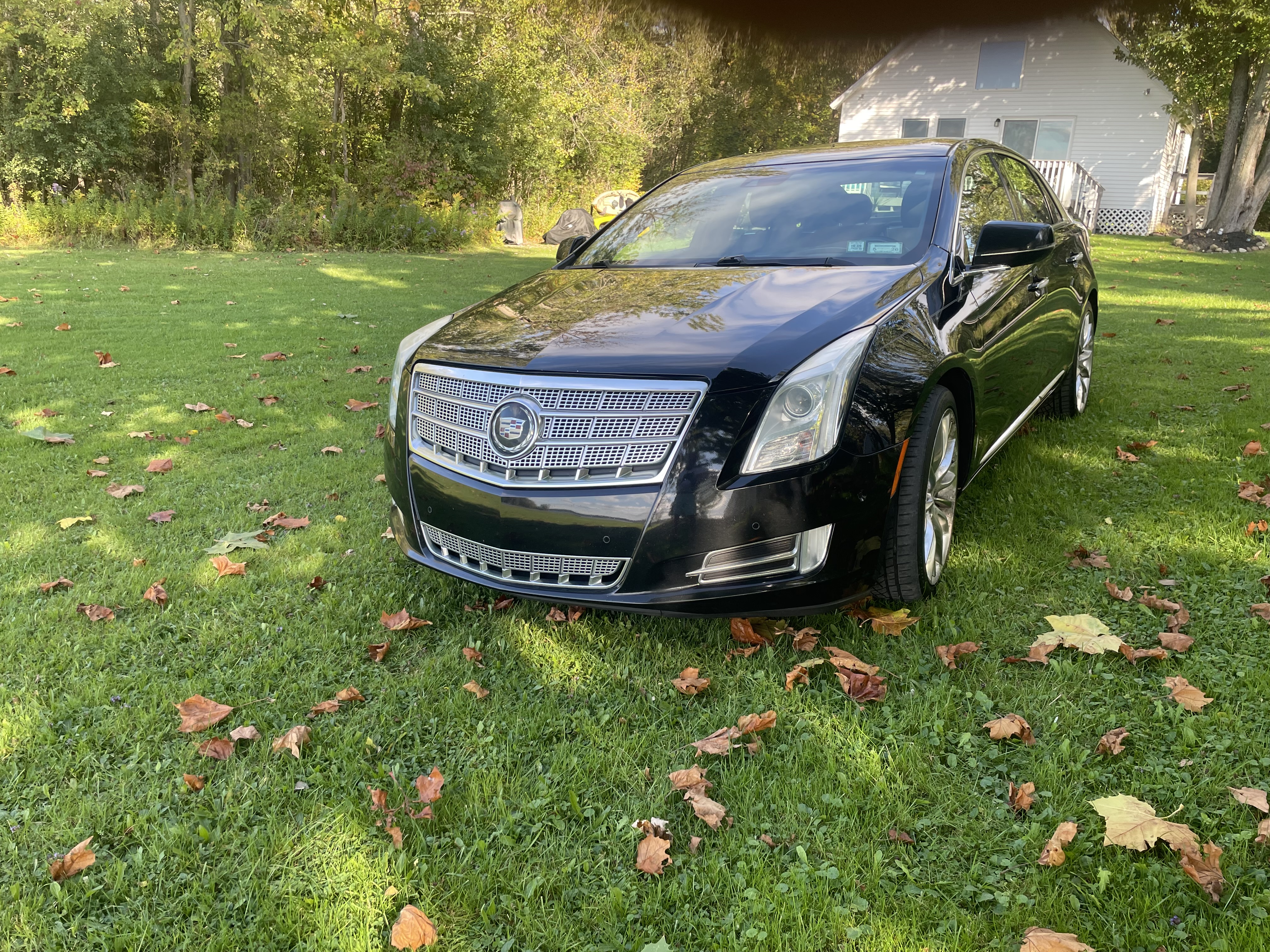 Used 2014 Cadillac XTS Platinum FWD image 1
