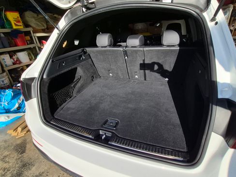 Used 2020 Mercedes-Benz GLC 300 4MATIC image 11