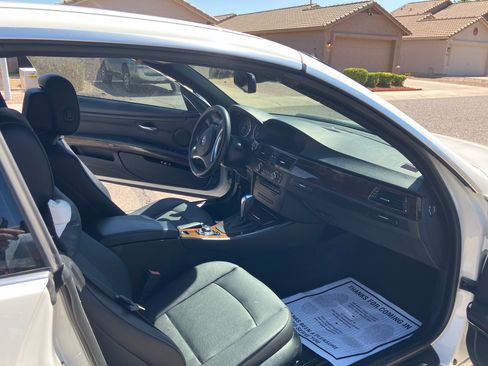 Used 2013 BMW 335i Convertible RWD image 13