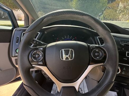Used 2013 Honda Civic LX image 14