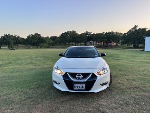 Used 2016 Nissan Maxima Platinum FWD image 9