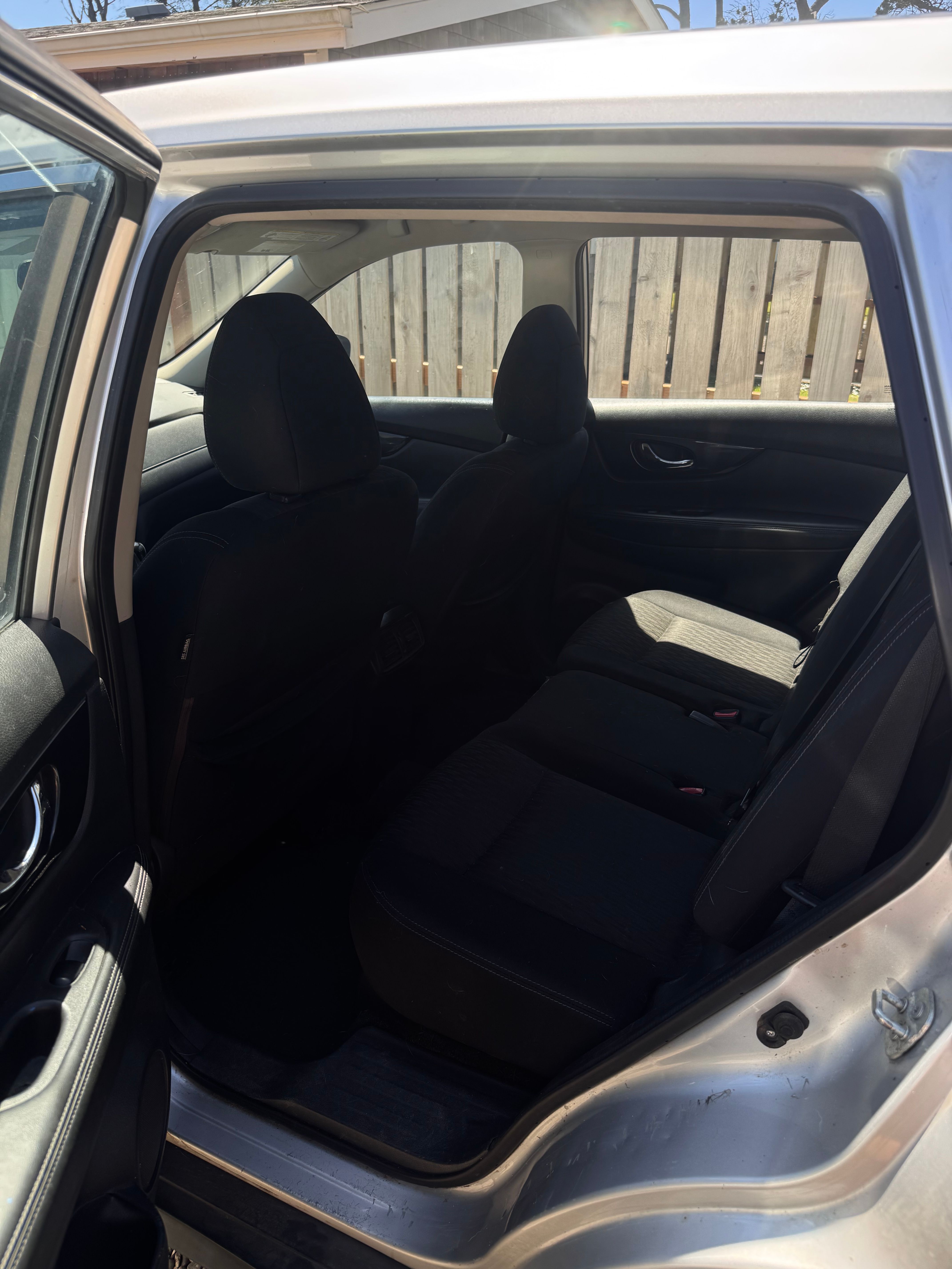 Used 2017 Nissan Rogue S FWD image 11