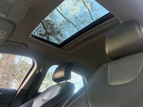 Used 2019 Ford Fusion Titanium image 13