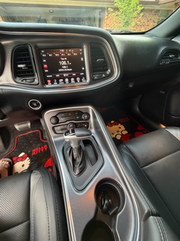 Used 2015 Dodge Challenger SXT Plus RWD image 15