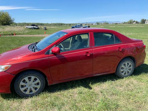 Used 2009 Toyota Corolla LE FWD image 1