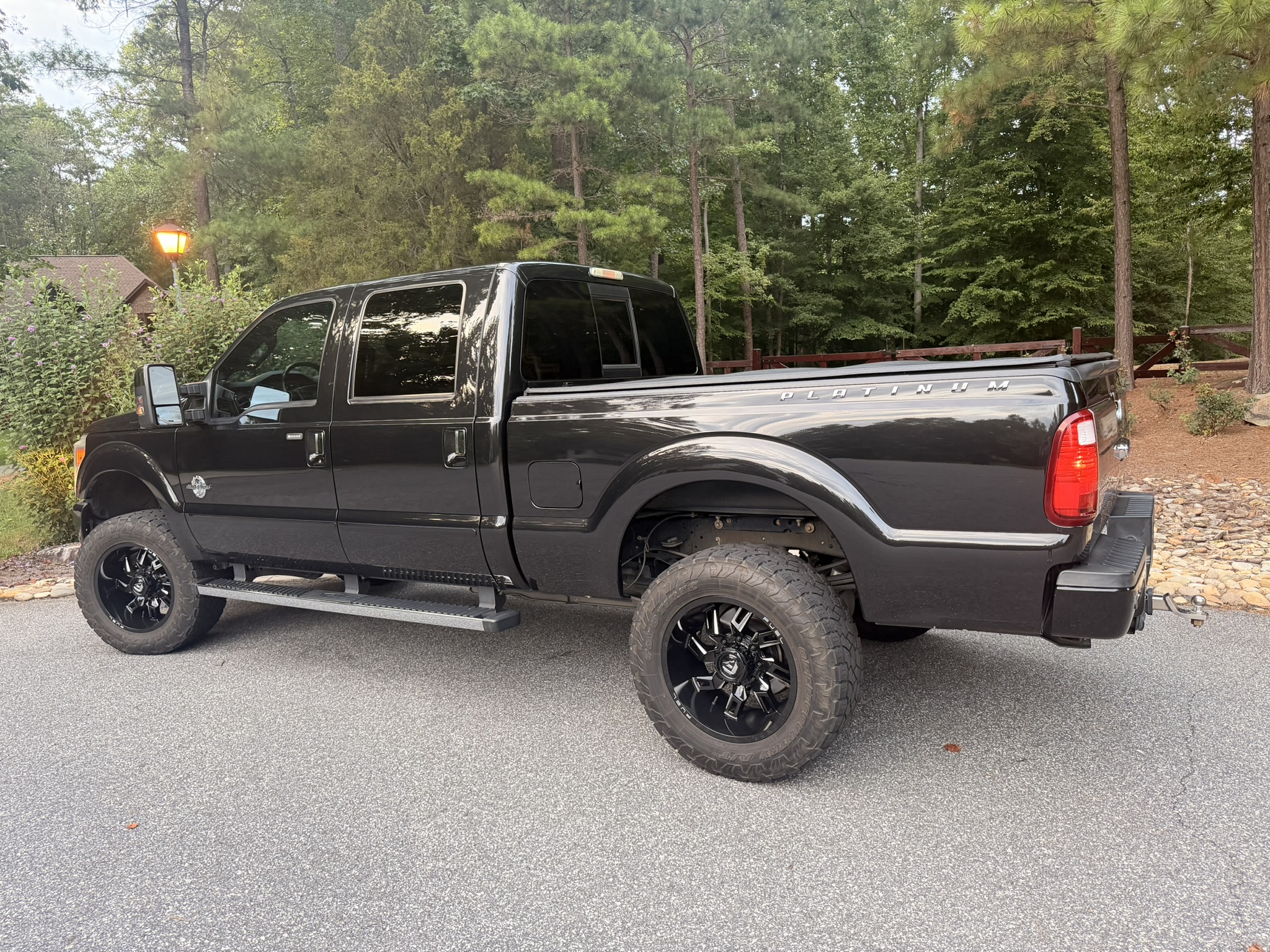 Used 2015 Ford F350 Platinum AWD/4WD image 4