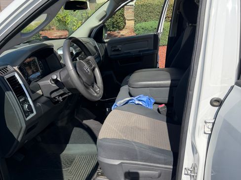 Used 2012 RAM 1500 Classic SLT RWD image 11