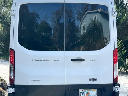 Used 2016 Ford Transit 350 XLT image 8