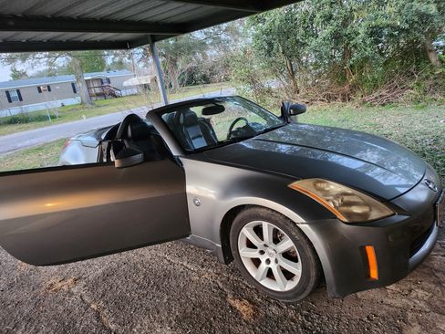 Used 2005 Nissan 350Z Touring image 15