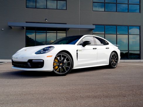 Used 2018 Porsche Panamera Turbo S image 1