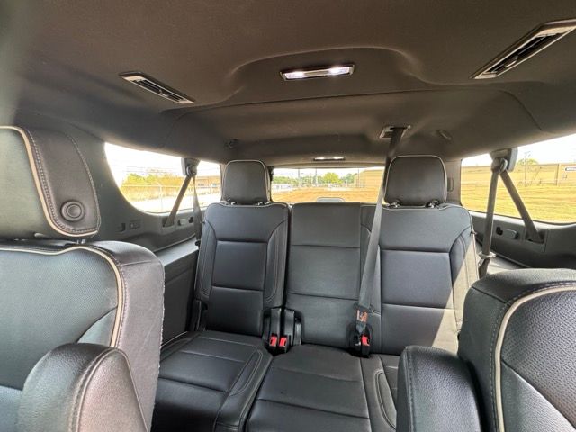 Used 2021 Chevrolet Suburban Premier RWD image 8