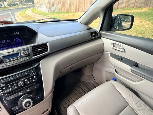 Used 2011 Honda Odyssey EX-L image 8