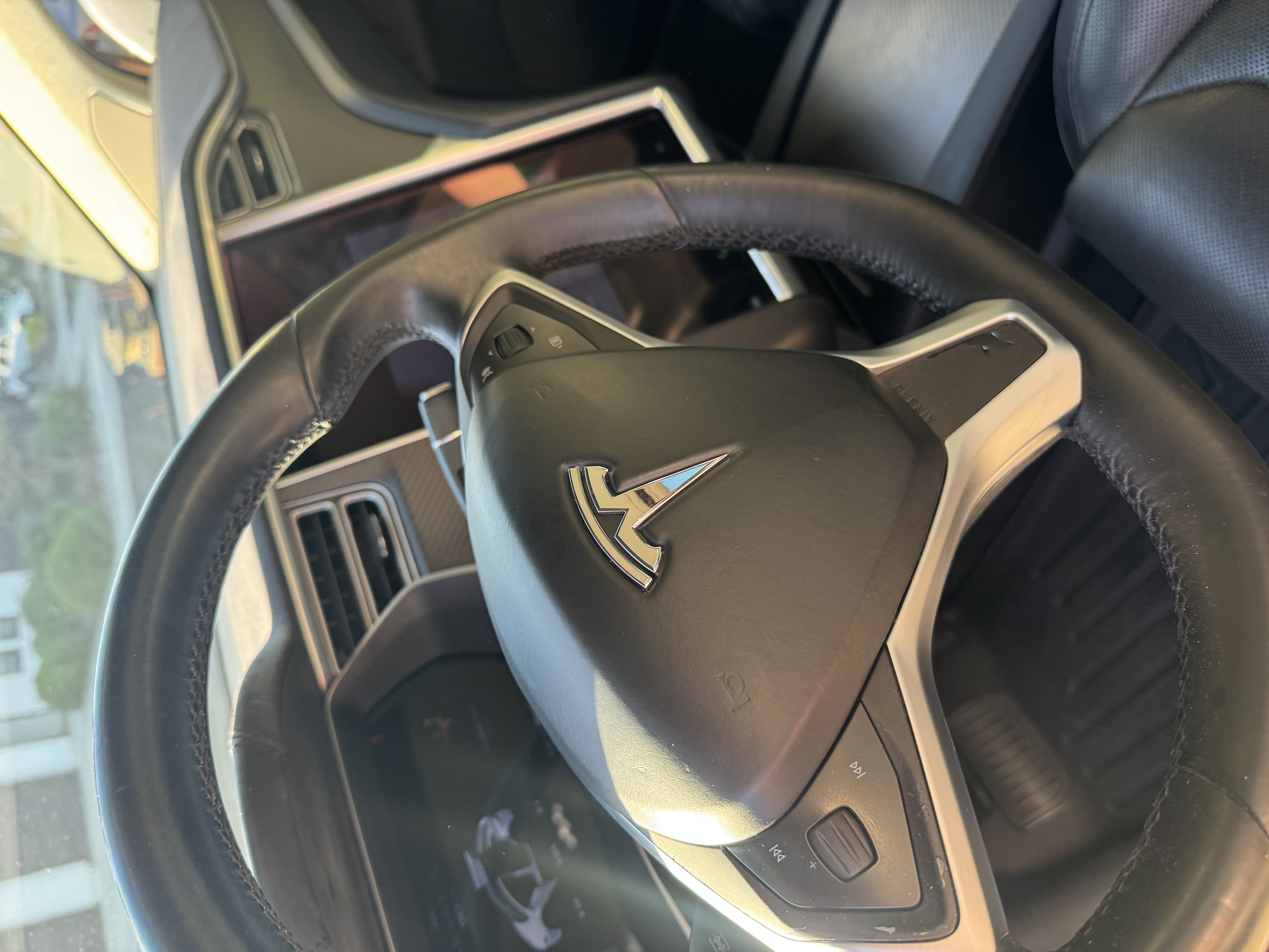 Used 2016 Tesla Model X 90D AWD/4WD image 9