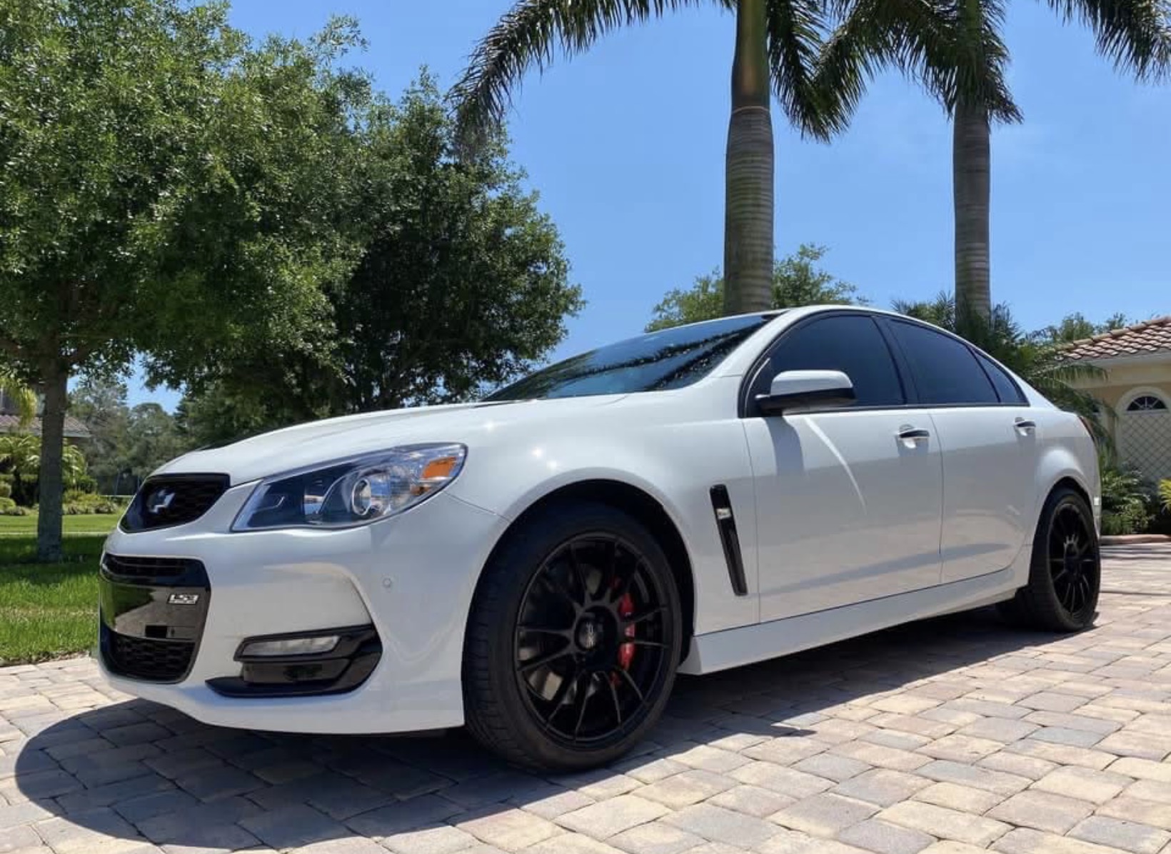 Used 2017 Chevrolet SS RWD image 4