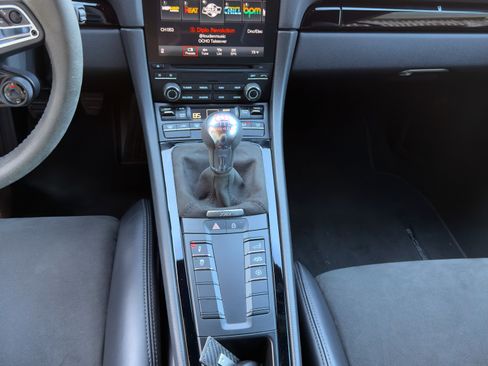 Used 2021 Porsche 718 Cayman image 30