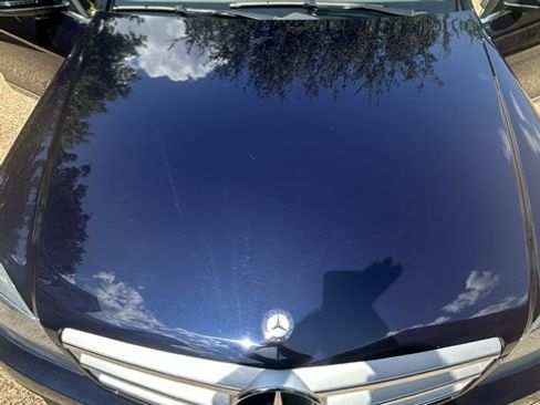 Used 2011 Mercedes-Benz C 300 Sedan image 12