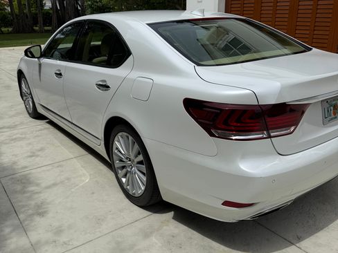 Used 2014 Lexus LS 460 AWD image 10