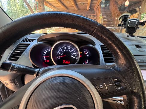 Used 2012 Kia Soul + image 2