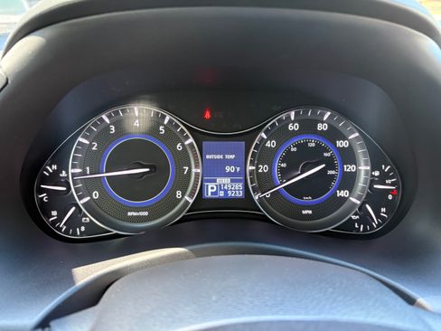 Used 2012 INFINITI QX56 4WD w/ Deluxe Touring Pkg image 12
