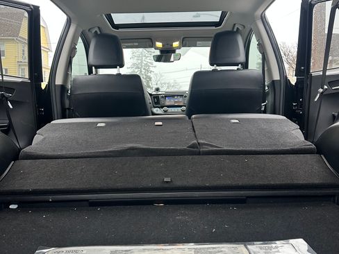 Used 2016 Toyota RAV4 Limited image 13