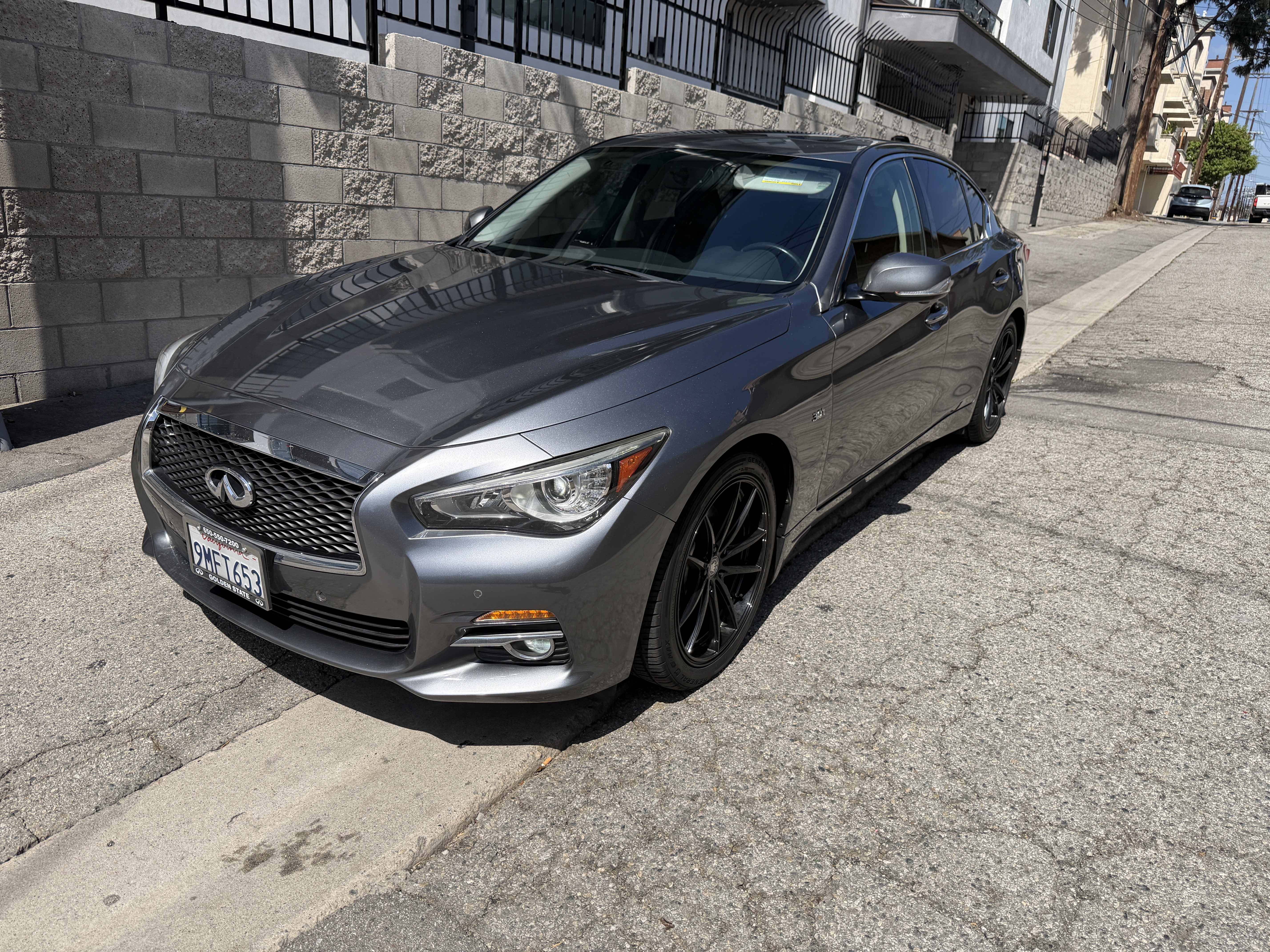 Used 2016 INFINITI Q50 3.0t Premium w/ Driver Assistance Package AWD/4WD image 1