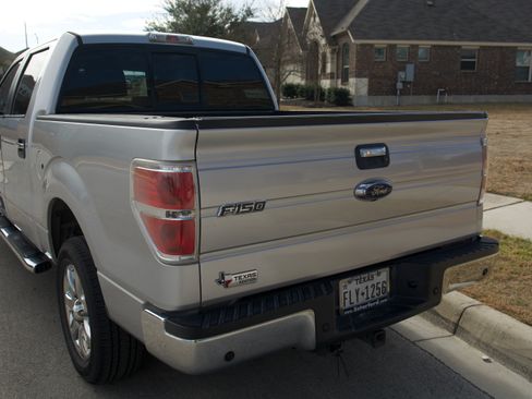 Used 2014 Ford F150 XLT w/ Equipment Group 302A Luxury image 12