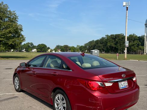 Used 2012 Hyundai Sonata GLS FWD image 11