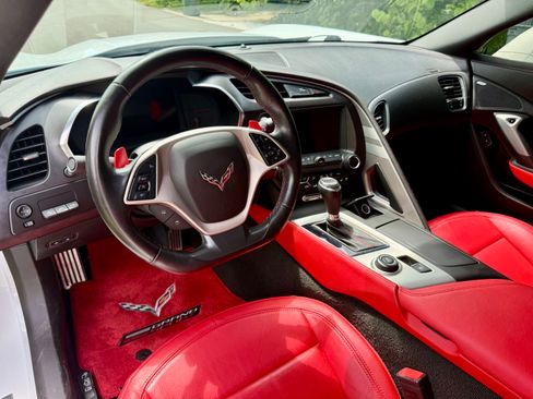 Used 2017 Chevrolet Corvette Grand Sport image 2