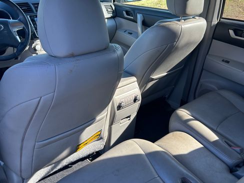 Used 2013 Toyota Highlander SE AWD/4WD image 6