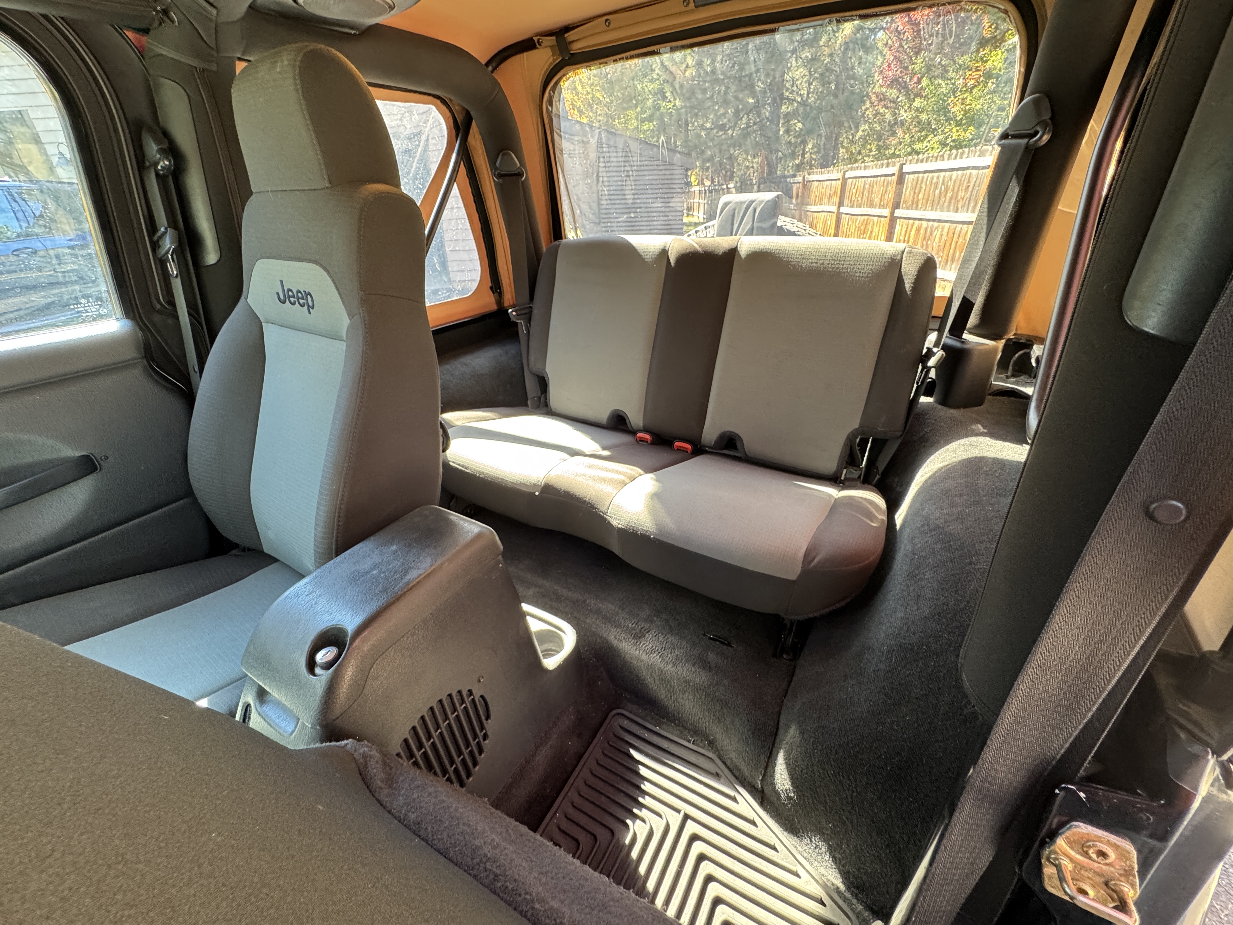 Used 2005 Jeep Wrangler X w/ Rocky Mountain Edition Group AWD/4WD image 16