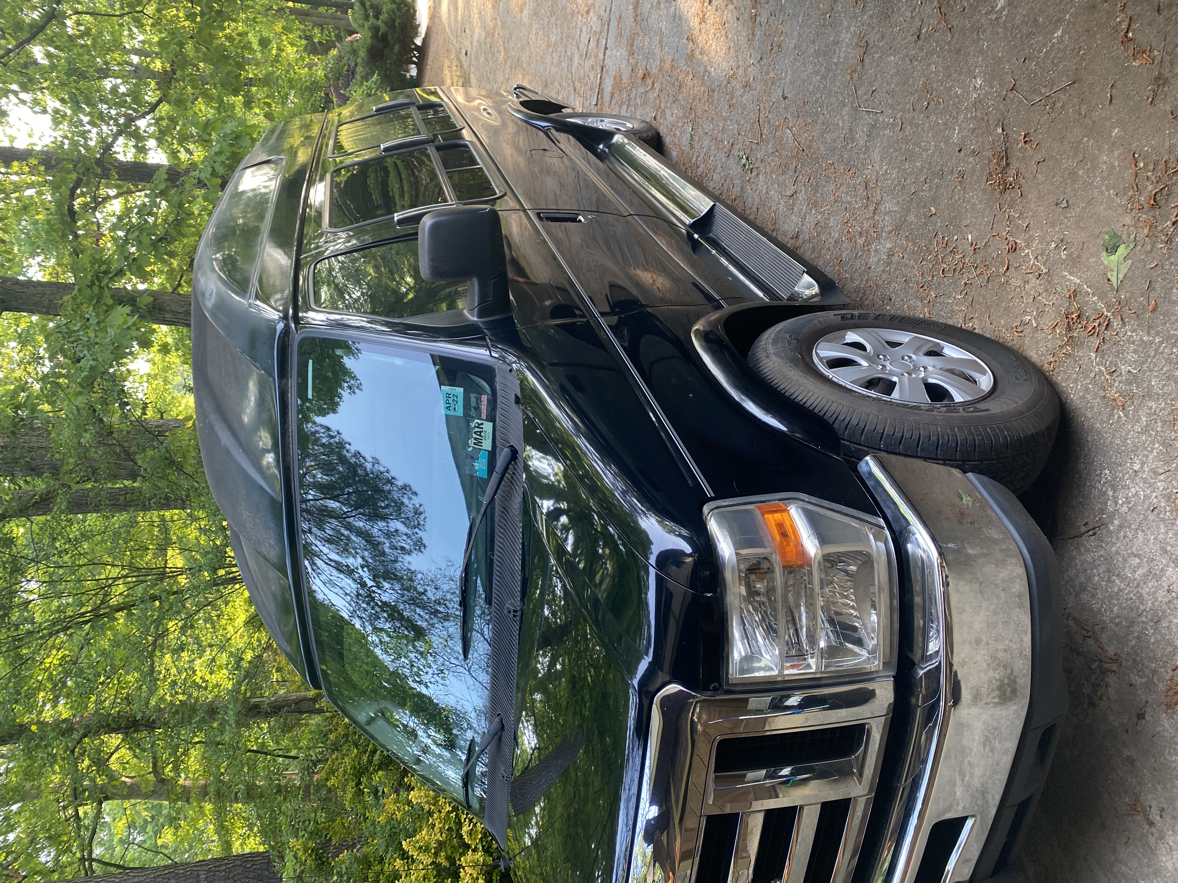 Used 2009 Ford E-250 and Econoline 250 Extended RWD image 1