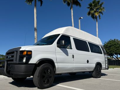 Used 2014 Ford E-250 and Econoline 250 Extended Van 3D w/ Power Group