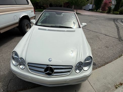 Used 2007 Mercedes-Benz CLK 350 Cabriolet image 2