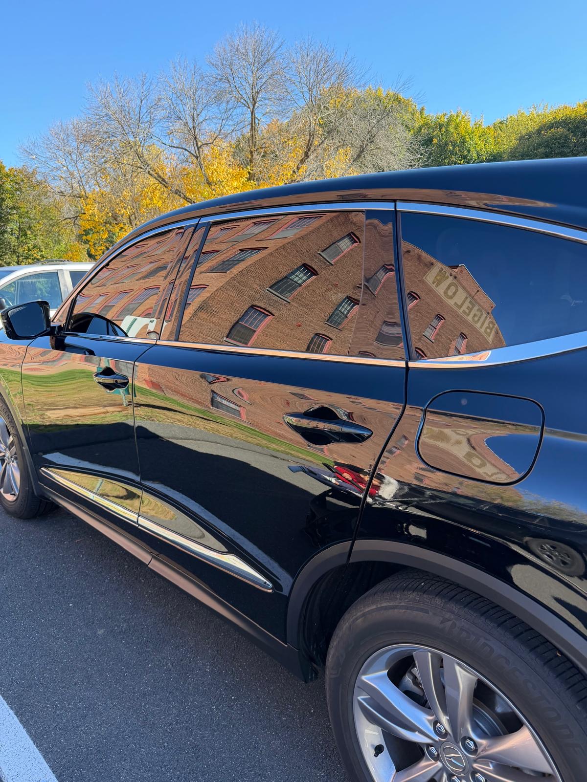 Used 2022 Acura MDX FWD image 2