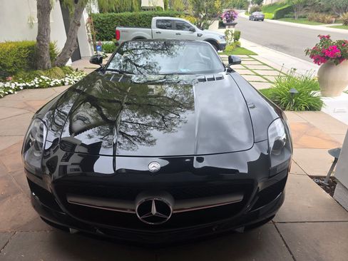 Used 2012 Mercedes-Benz SLS AMG Roadster image 6