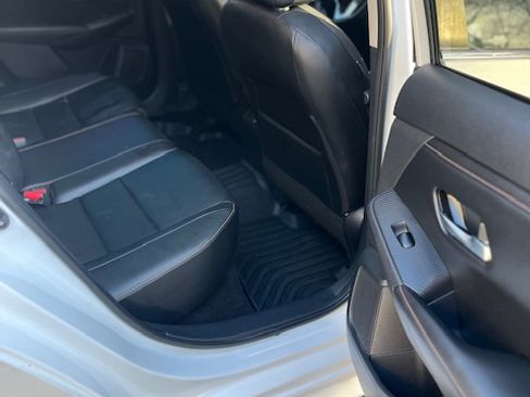 Used 2020 Nissan Sentra SR w/ Premium Package FWD image 8