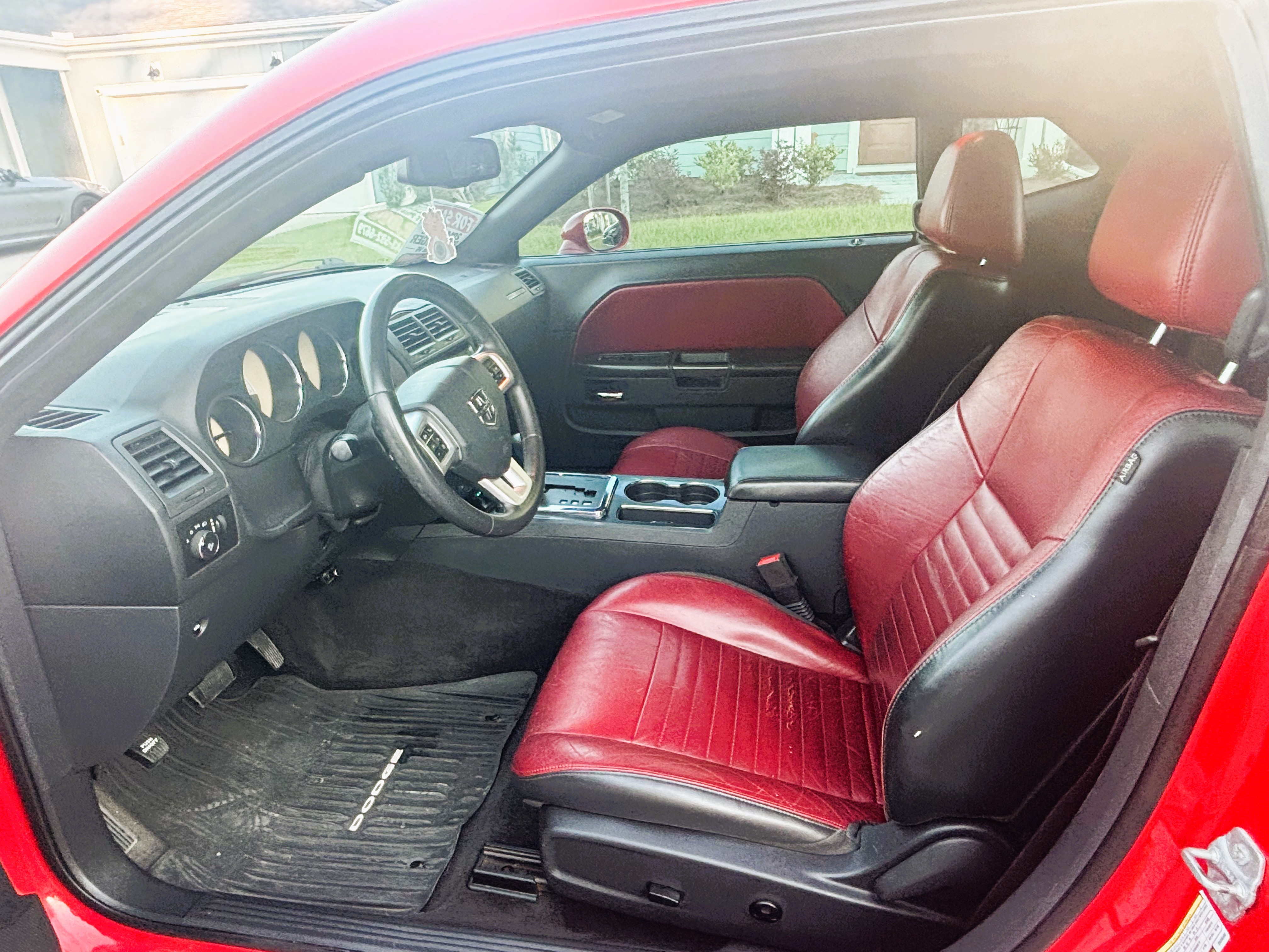 Used 2014 Dodge Challenger SXT Plus RWD image 6