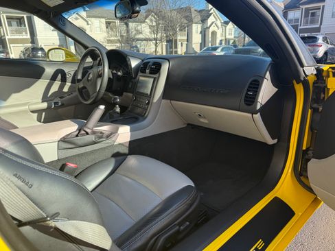 Used 2007 Chevrolet Corvette Coupe w/ Preferred Equipment Group image 15