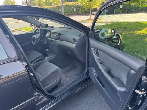 Used 2006 Toyota Corolla S FWD image 10