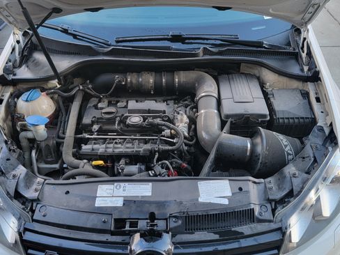 Used 2013 Volkswagen Golf R 2-Door image 6