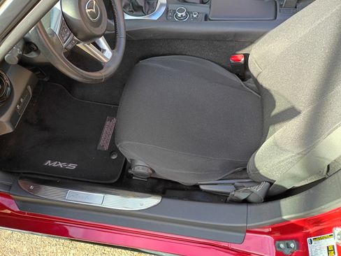 Used 2016 MAZDA MX-5 Miata Club w/ Brembo/BBS Package image 8