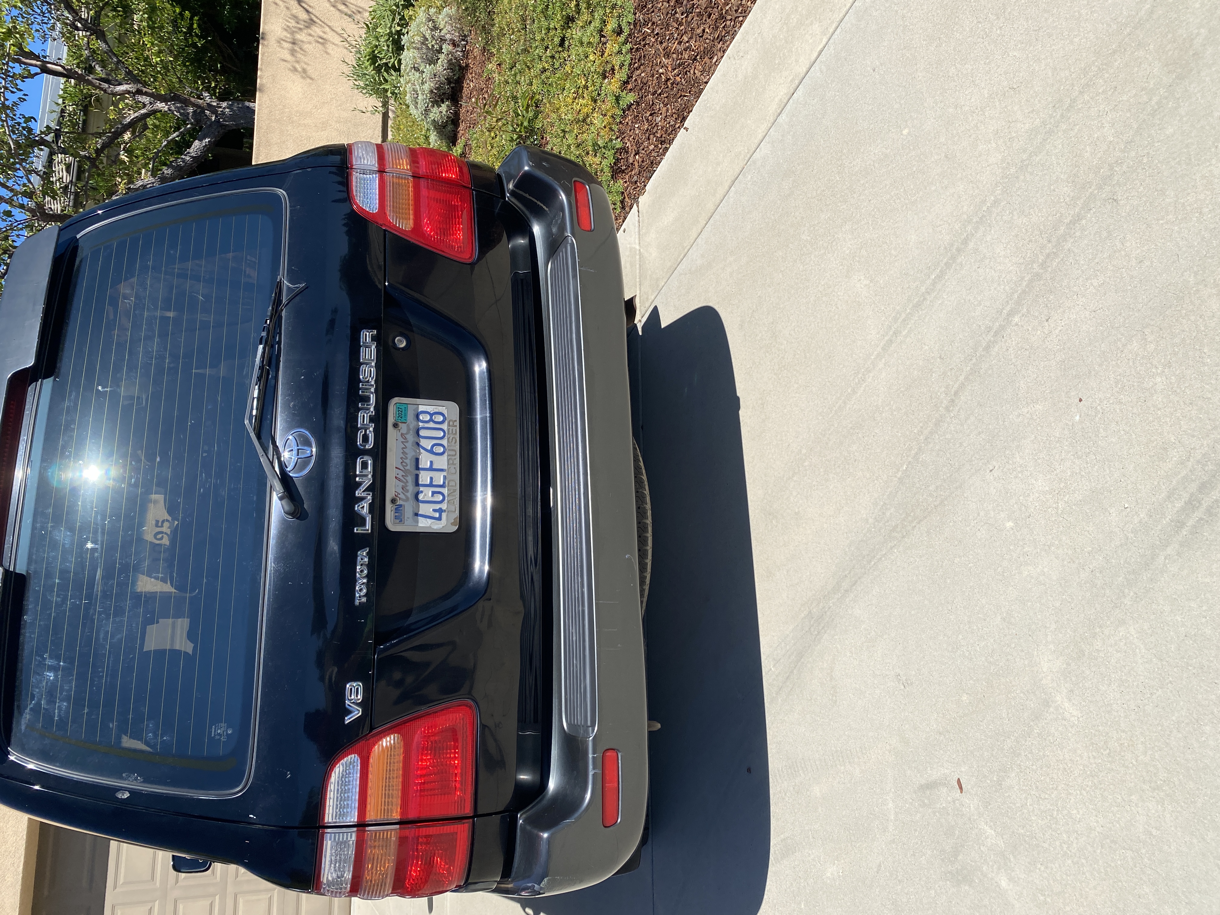 Used 1999 Toyota Land Cruiser w/ Leather Trim Pkg AWD/4WD image 5