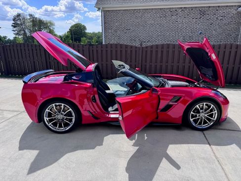 Used 2017 Chevrolet Corvette Grand Sport RWD image 10