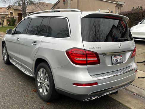 Used 2017 Mercedes-Benz GLS 450 4MATIC image 2