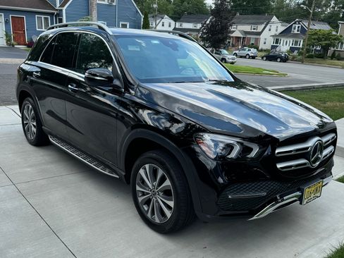 Used 2020 Mercedes-Benz GLE 350 4MATIC image 2