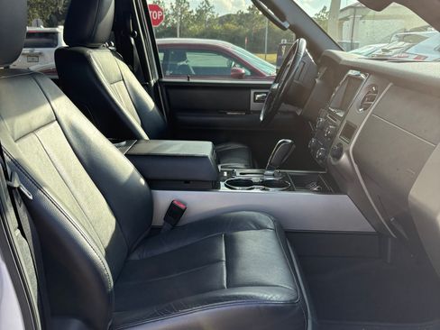 Used 2015 Ford Expedition EL Limited w/ Equipment Group 301A image 9