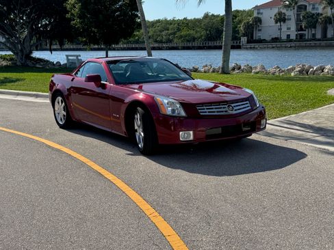 Used 2006 Cadillac XLR Convertible 2D image 1