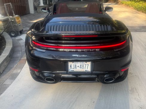 Used 2021 Porsche 911 Turbo image 8