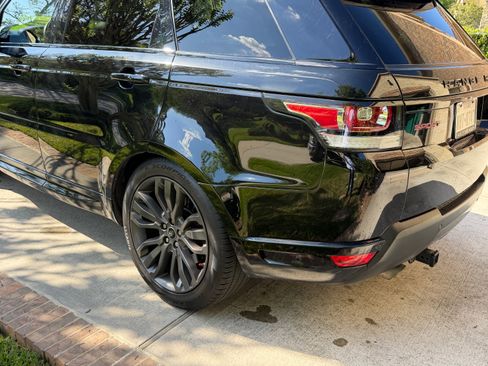 Used 2017 Land Rover Range Rover Sport HSE Dynamic image 9